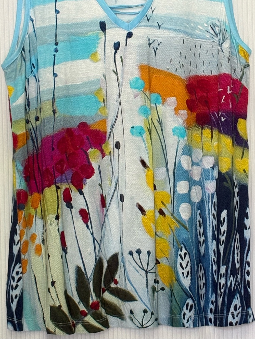 Simply ART by Dolcezza Tank Top Blue White with Floral Print V-Neck Medium - Picture 3 of 8